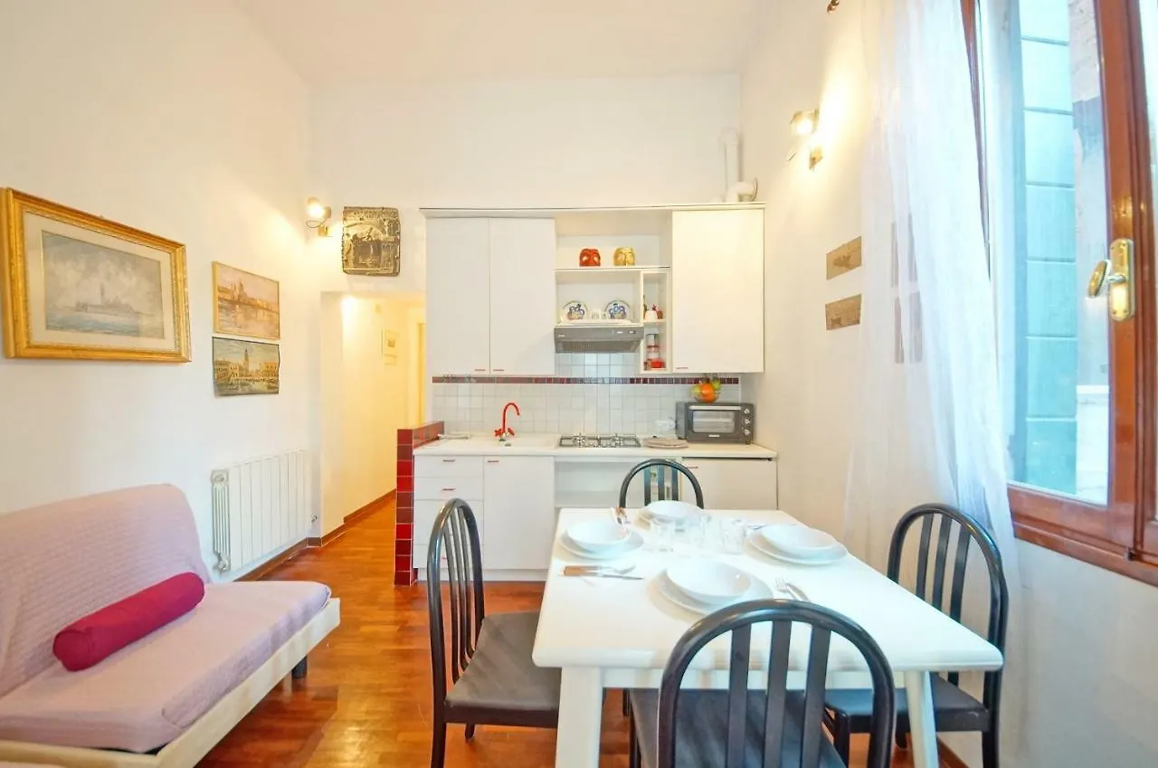 Dolcevita Apartments N 408 Venice Italy